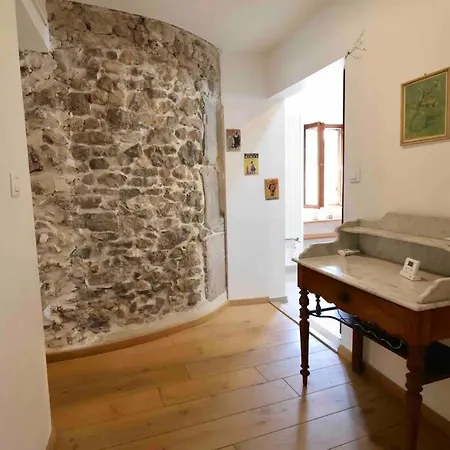 Les Hauts Du Chateau Chambéry Extérieur photo